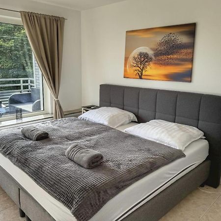 2 Zimmer Apartment Mit Balkon Wuppertal Exteriér fotografie